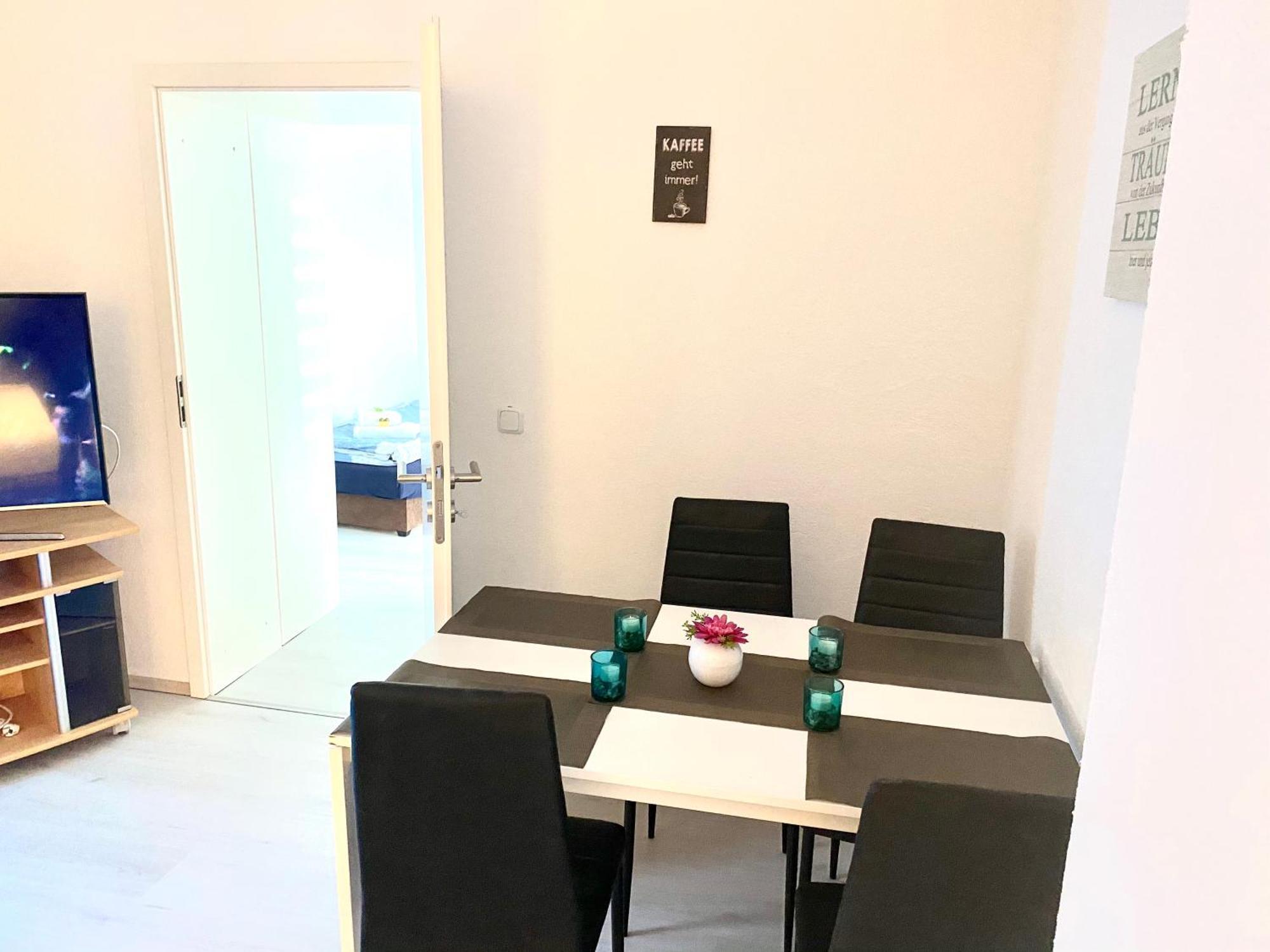 Apartment Monteurwohnung Am Flughafen *