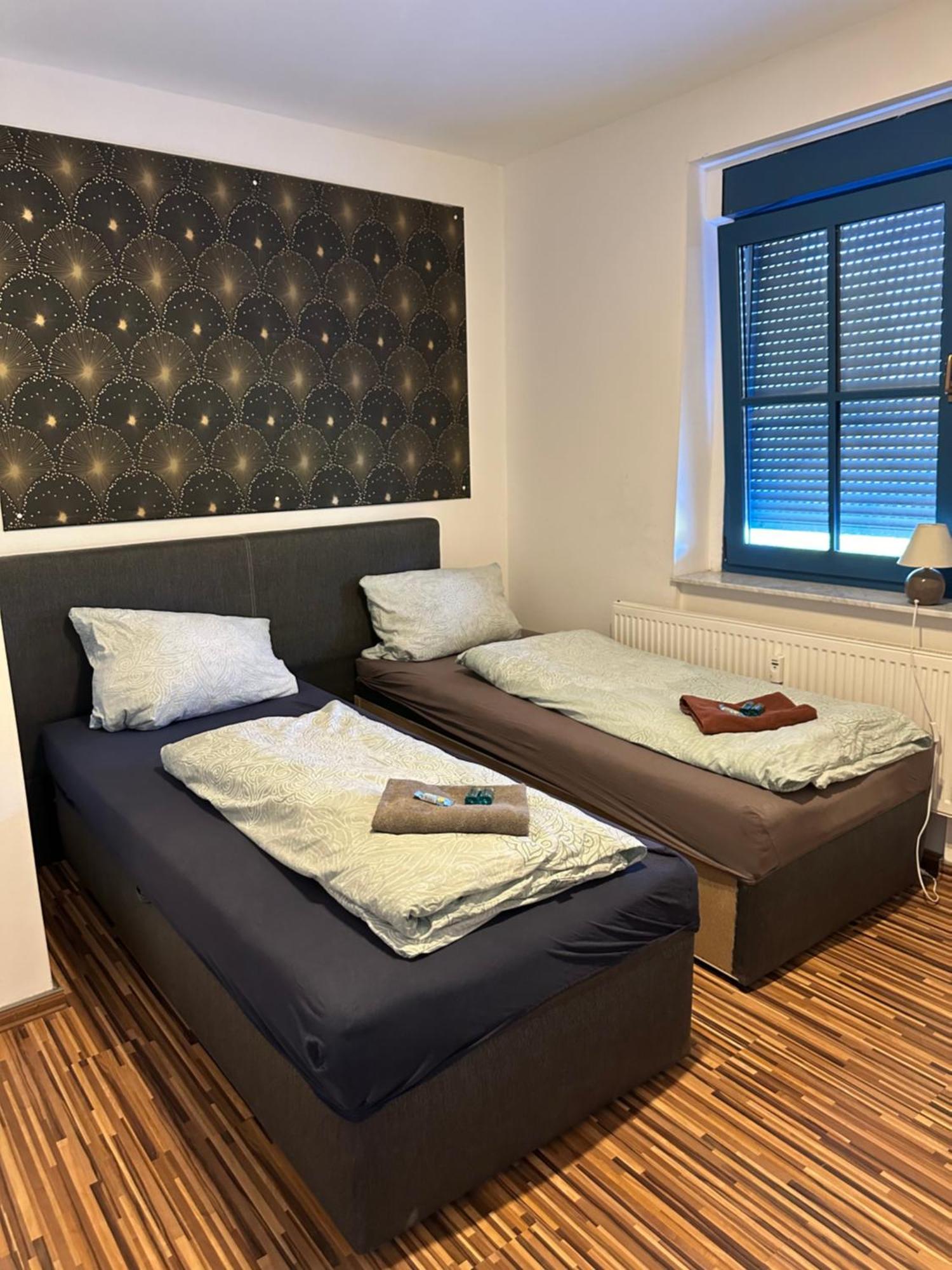 Apartment Monteurwohnung Am Flughafen *